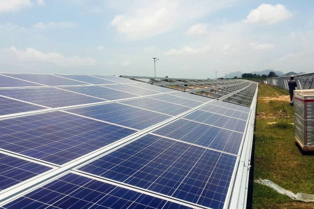 Haloe Energie solar photovoltaic plant in Andhra Pradesh, India. Photo: Penn State